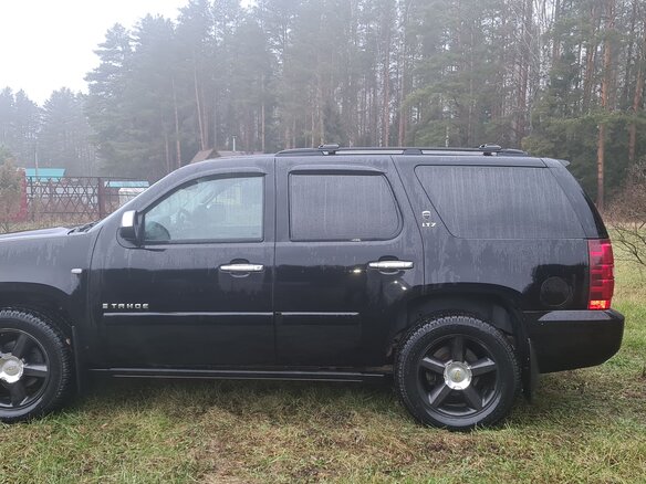2008 Chevrolet Tahoe III, чёрный, 2350000 рублей - вид 8
