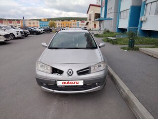 2008 Renault Megane II Рестайлинг, серебристый, 380000 рублей, вид 2