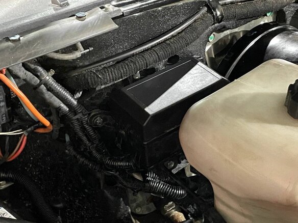 2023 УАЗ Хантер 2924 Euro-0, чёрный, 1900000 рублей - вид 9