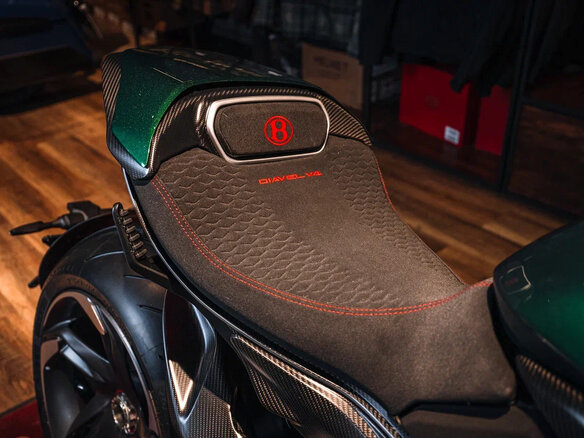 2024 Ducati Diavel V4, зелёный, 6990000 рублей - вид 8