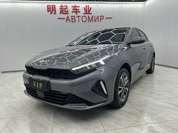 2023 Kia K3 II (China Market) Рестайлинг, серый - вид 5