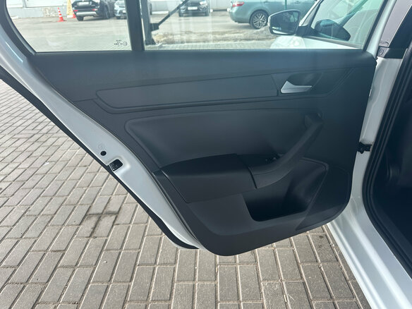 2021 Volkswagen Polo VI, белый - вид 19