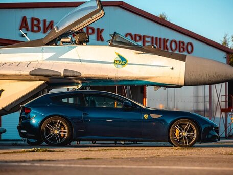 2014 Ferrari FF, синий, 12000000 рублей, вид 4