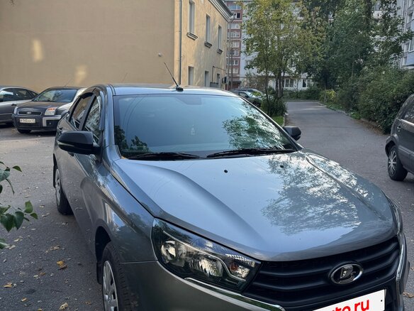 2019 Lada (ВАЗ) Vesta I, серебристый, 1180000 рублей - вид 4