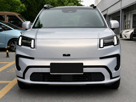 2026 GAC Aion V, серебристый, 1990000 рублей, вид 2