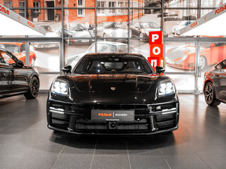 2026 Porsche Panamera Turbo S E-Hybrid III, чёрный, 39990000 рублей, вид 2