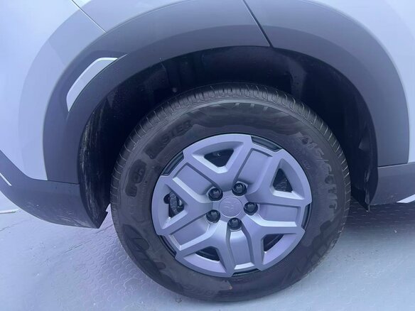 2026 BYD Yuan Up 32 kWh, серый, 1710000 рублей - вид 16