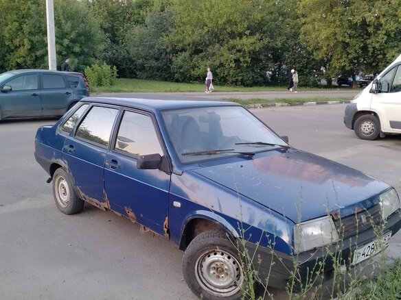 2000 Lada (ВАЗ) 21099, синий, 30000 рублей