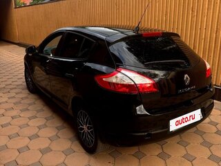 2011 Renault Megane III, чёрный, 580000 рублей, вид 4