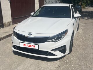 2020 Kia Optima IV Рестайлинг, белый, 2150000 рублей, вид 2