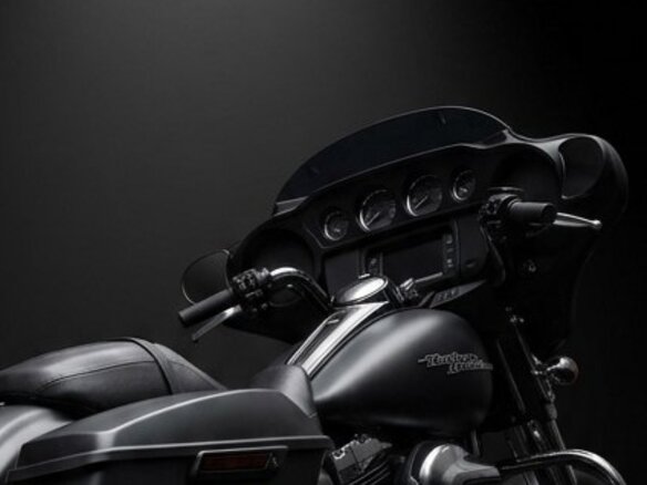 2018 Harley-Davidson Street Glide, серый, 1749999 рублей - вид 3