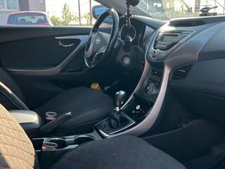 2013 Hyundai Elantra V (MD), чёрный, 999999 рублей, вид 4