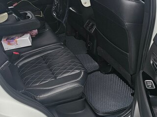 2018 Mitsubishi Outlander PHEV III Рестайлинг 3, белый, 2850000 рублей, вид 5
