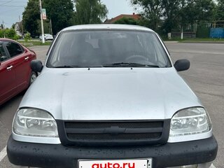 2004 Chevrolet Niva I, серебристый, 250000 рублей, вид 1