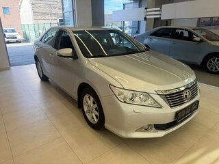 2013 Toyota Camry VII (XV50), серебристый, 1450000 рублей, вид 3