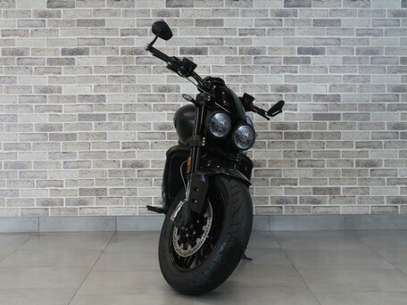 2021 Triumph Rocket III, чёрный, 1800000 рублей, вид 5