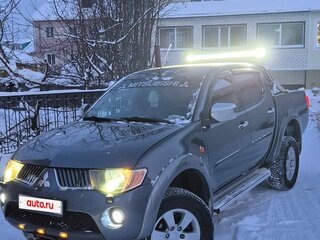 2007 Mitsubishi L200 IV, серый, 1800000 рублей, вид 2