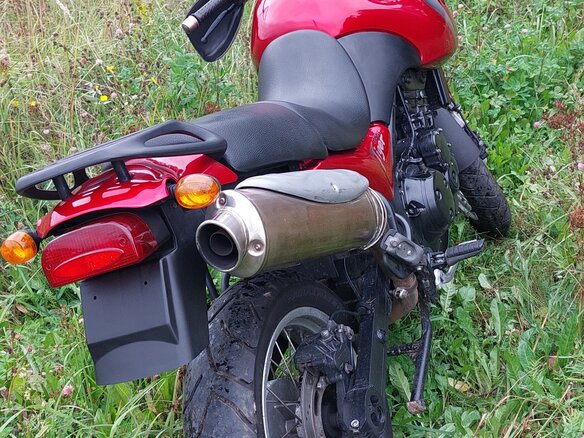 2002 Triumph Tiger 955i, пурпурный, 320000 рублей - вид 10