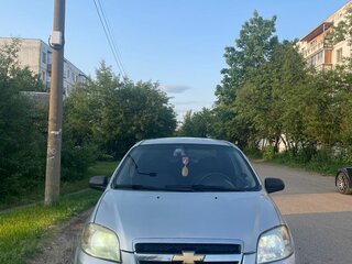 2010 Chevrolet Aveo I Рестайлинг, серебристый, 330000 рублей, вид 2