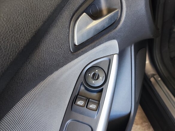 2011 Ford Focus III, серый, 800000 рублей - вид 10