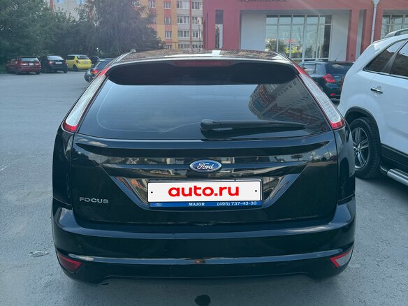 2010 Ford Focus II Рестайлинг, чёрный, 610000 рублей - вид 2
