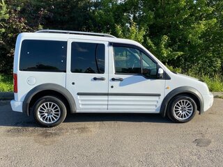 2011 Ford Tourneo Connect I Рестайлинг, белый, 650000 рублей, вид 3