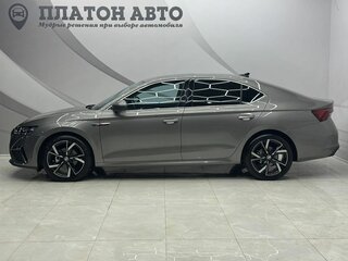 2025 Skoda Octavia IV (A8), серый, 2829000 рублей, вид 4