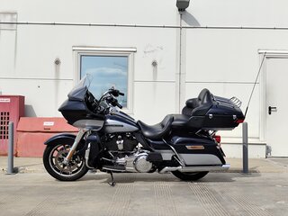 2019 Harley-Davidson Road Glide, синий, 1699000 рублей, вид 5