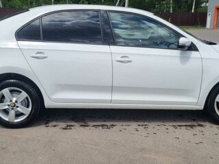 2018 Skoda Rapid I Рестайлинг, белый, 1380000 рублей, вид 4