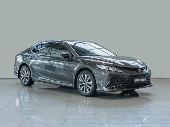 2021 Toyota Camry VIII (XV70) Рестайлинг, коричневый, 2350000 рублей