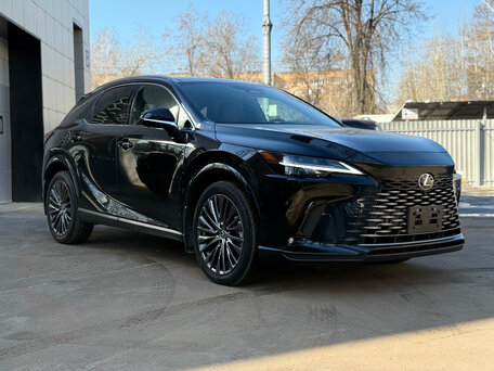 Lexus RX V
