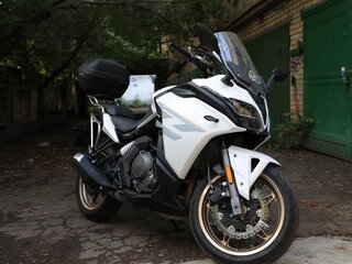 2023 CFMoto 650GT, белый, 750000 рублей, вид 5