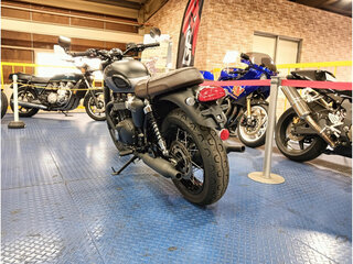2021 Triumph Bonneville T120, чёрный, 1300000 рублей, вид 4