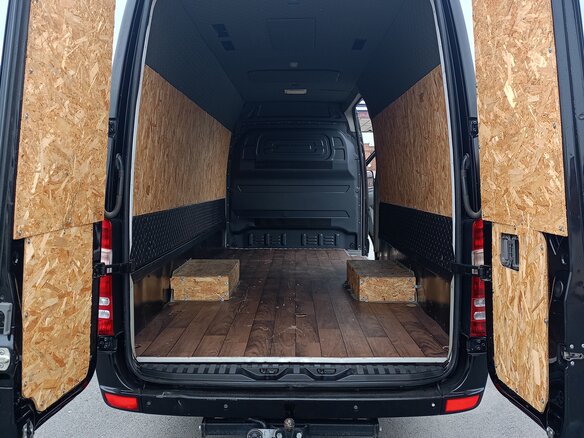 2013 Mercedes-Benz Sprinter, чёрный, 3900000 рублей - вид 6