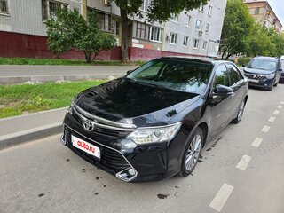 2016 Toyota Camry VII (XV50) Рестайлинг, чёрный, 2400000 рублей, вид 1