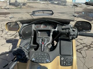 2006 Honda GL 1800 Gold Wing, золотистый, 900000 рублей, вид 2