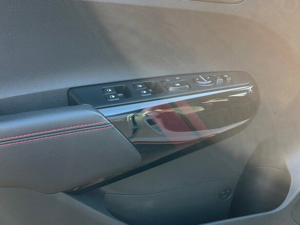 2017 Kia Picanto X-Line III, белый - вид 15