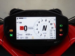 2021 Ducati Supersport, красный, 1161000 рублей, вид 5