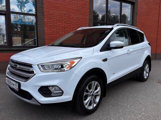 2017 Ford Kuga II Рестайлинг, белый, 1550000 рублей, вид 3