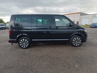 2023 Volkswagen Multivan T6 Рестайлинг, чёрный, 9500000 рублей, вид 4