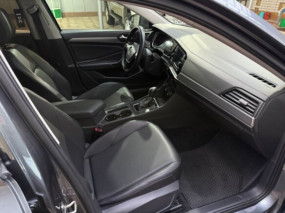 2019 Volkswagen Jetta 8-speed VII, серый, 1740000 рублей - вид 7