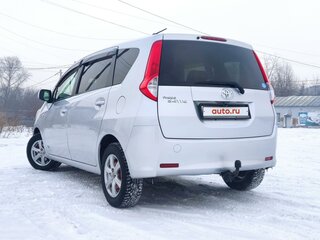 2009 Toyota Passo Sette, серый, 880000 рублей, вид 3