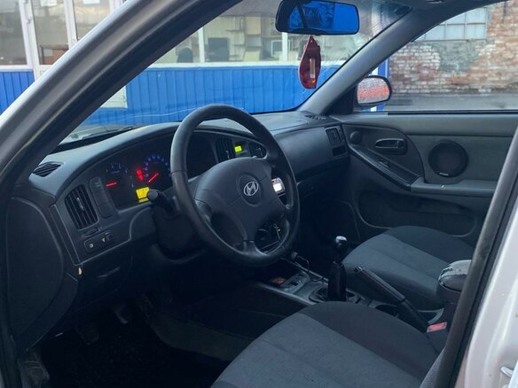 2006 Hyundai Elantra III (XD2) Рестайлинг, серебристый, 425000 рублей - вид 5