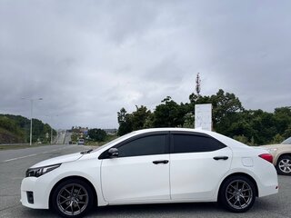 2014 Toyota Corolla XI (E160, E170, E180), белый, 1000000 рублей, вид 5