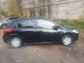 2012 Nissan Tiida I Рестайлинг, чёрный, 800000 рублей, вид 2
