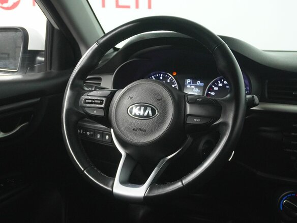 2020 Kia Rio IV, белый, 1314000 рублей - вид 16