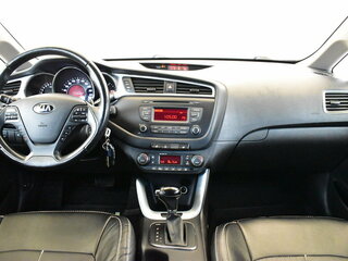 2016 Kia Ceed II Рестайлинг, серебристый, 1425000 рублей, вид 5