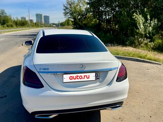 2018 Mercedes-Benz C-Класс 180 IV (W205) Рестайлинг, белый, 2150000 рублей, вид 3