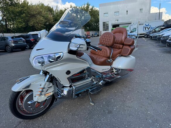 2013 Honda GL 1800 Gold Wing, белый, 2200000 рублей - вид 3