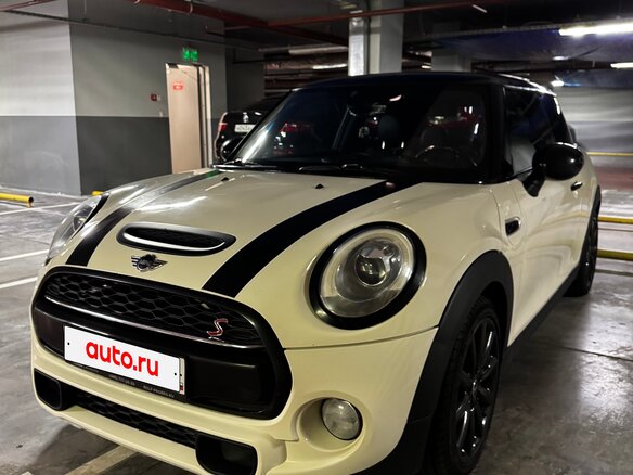 2015 Mini Hatch Cooper S III (F55/F56), белый, 1600000 рублей - вид 4